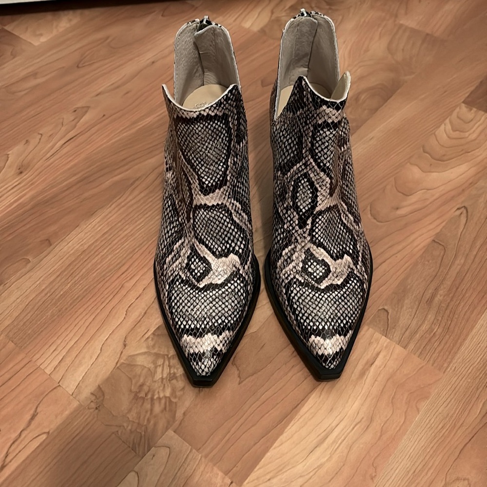Vince Camuto Snake Skin Black and White Ankle Booties - Picture 2 of 11